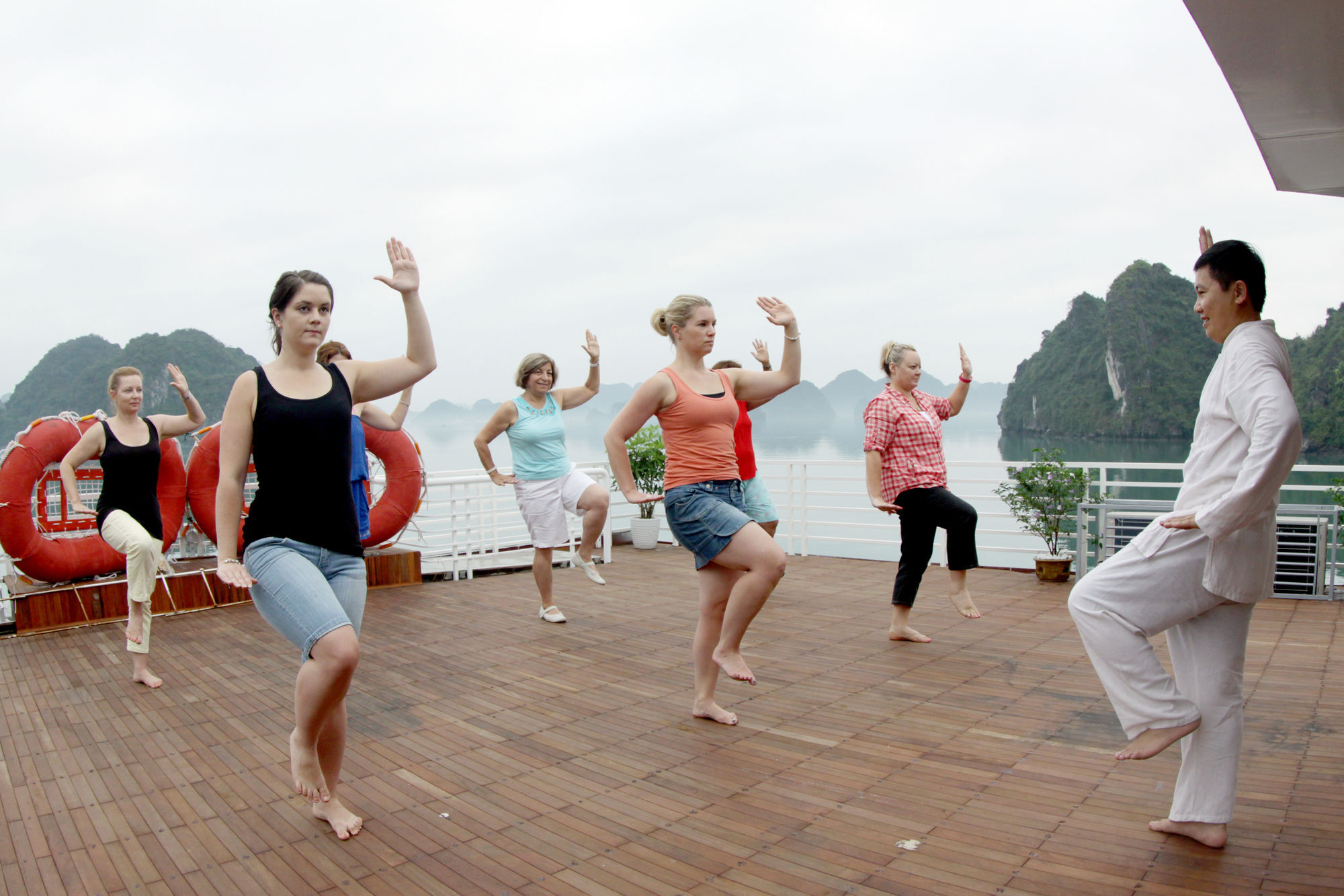 Huong Hai Sealife Cruise Ha Long Exterior foto